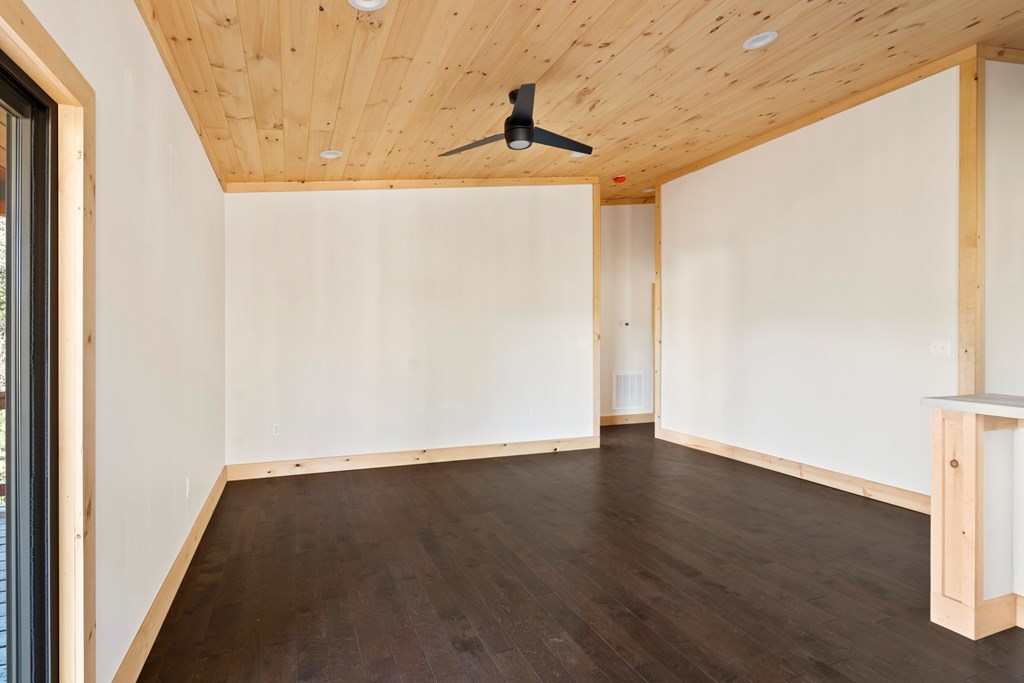 170 Timber Oaks Drive Property Photo 13