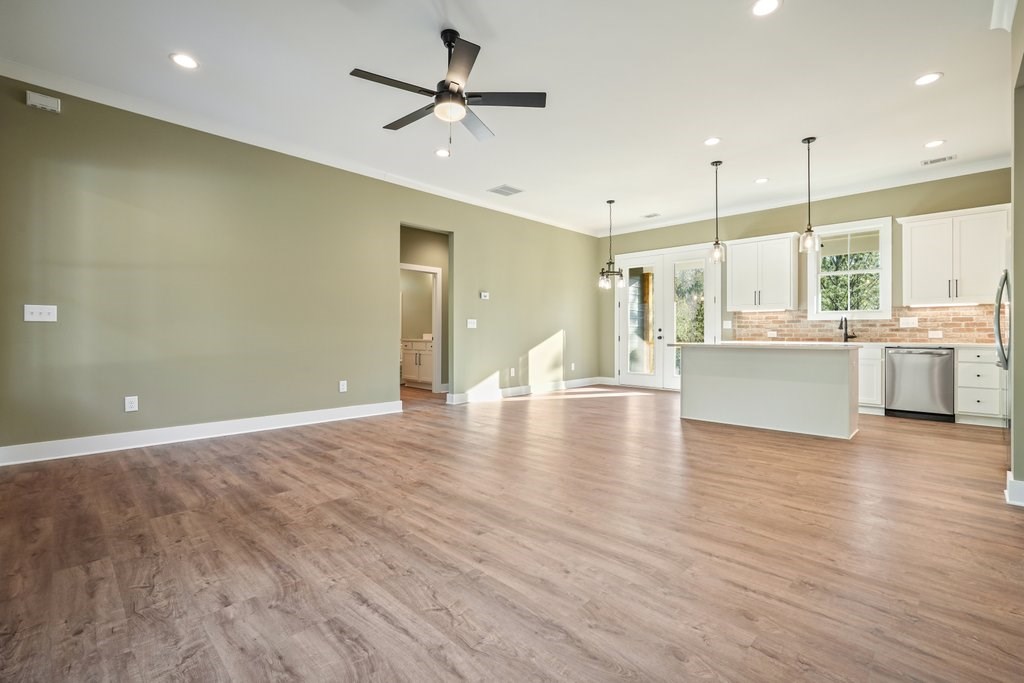 348 Redfield Way Property Photo 13