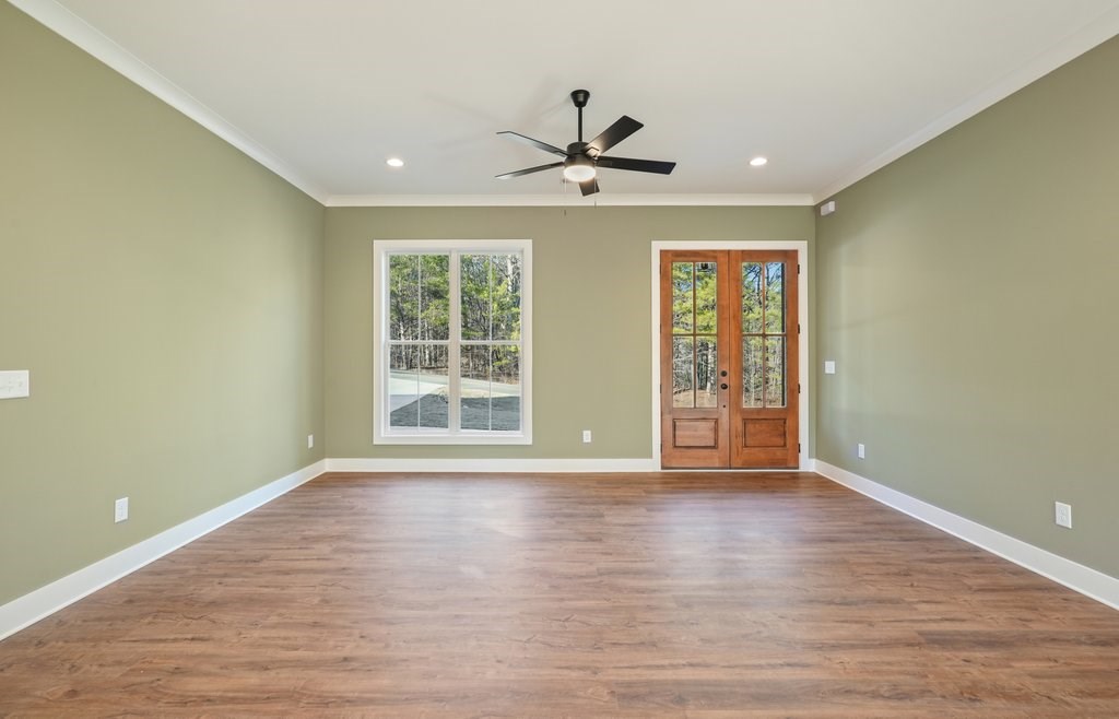 348 Redfield Way Property Photo 16