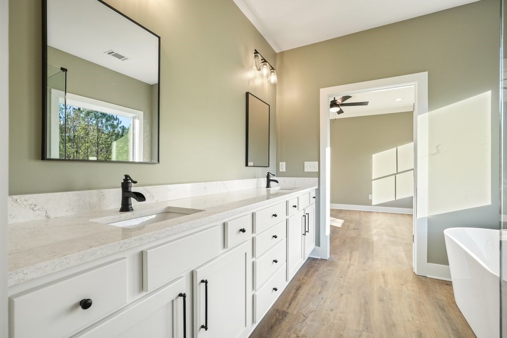 348 Redfield Way Property Photo 40