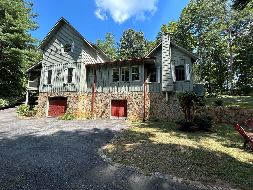 233 Twin Lakes Road Property Photo 3