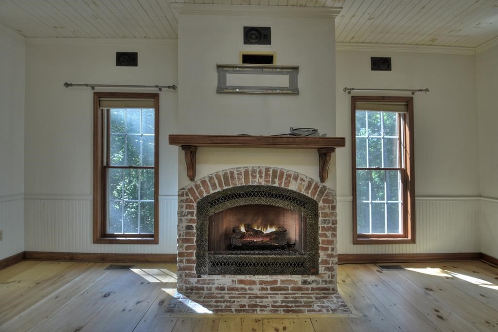 233 Twin Lakes Road Property Photo 5