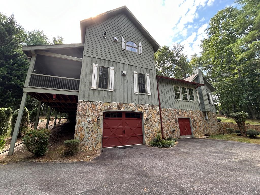 233 Twin Lakes Road Property Photo 13