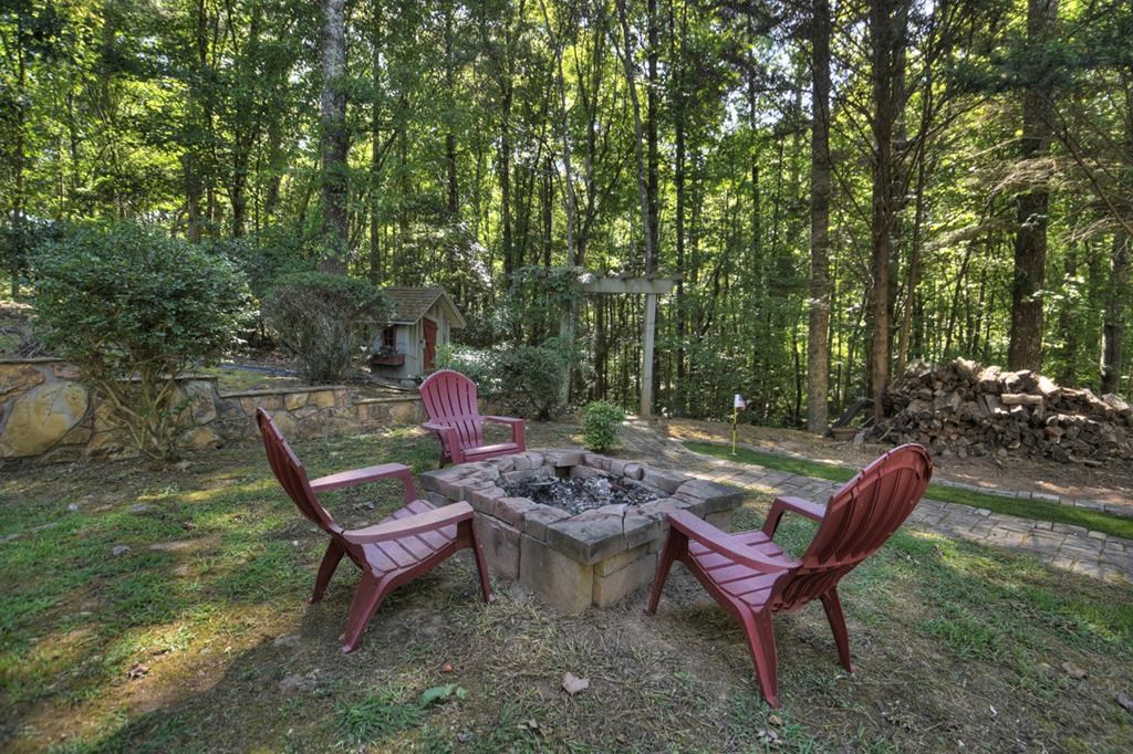 233 Twin Lakes Road Property Photo 28