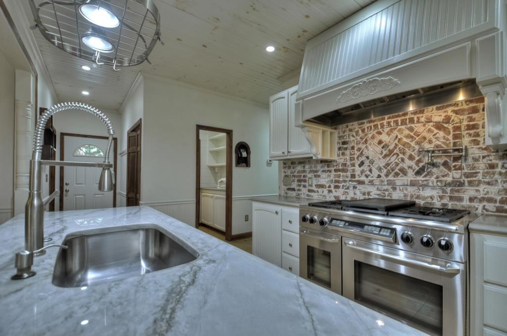 233 Twin Lakes Road Property Photo 39