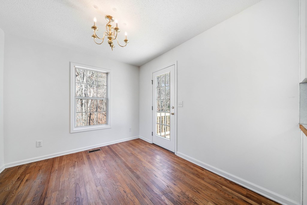 166 Whispering Waters Drive Property Photo 8