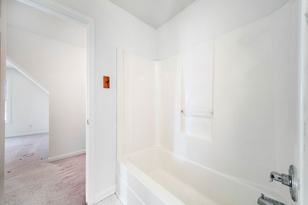 166 Whispering Waters Drive Property Photo 15