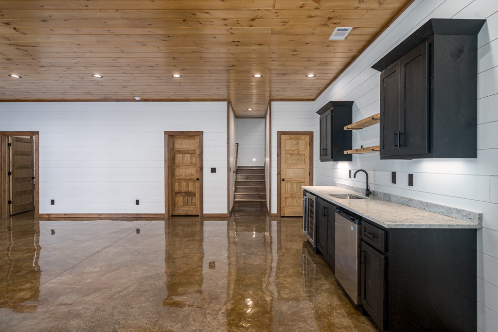 212 Fish Tale Cove Property Photo 35