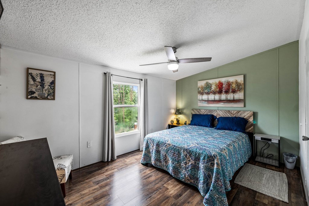 204 Queens Avenue Property Photo 10