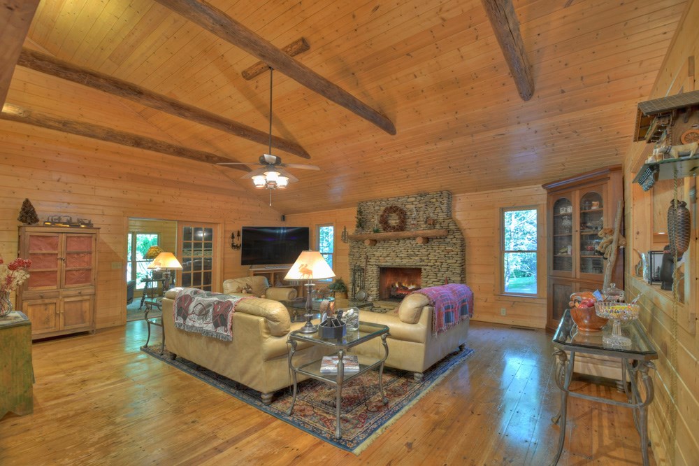 730 Riverside Lane Property Photo 45