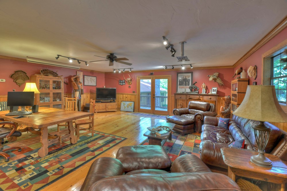 730 Riverside Lane Property Photo 81