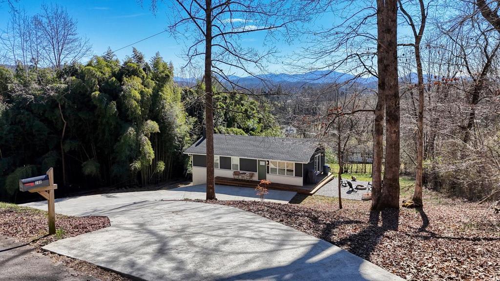 260 Moore View Homes Road Property Photo 2