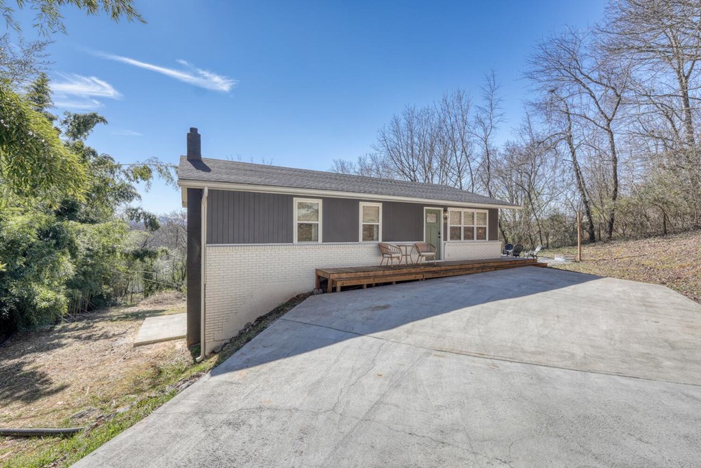 260 Moore View Homes Road Property Photo 4