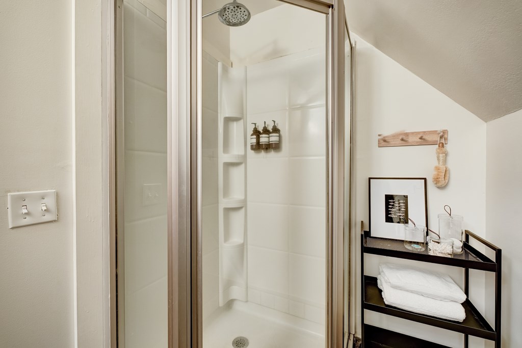 843 Fern Valley Road Property Photo 33