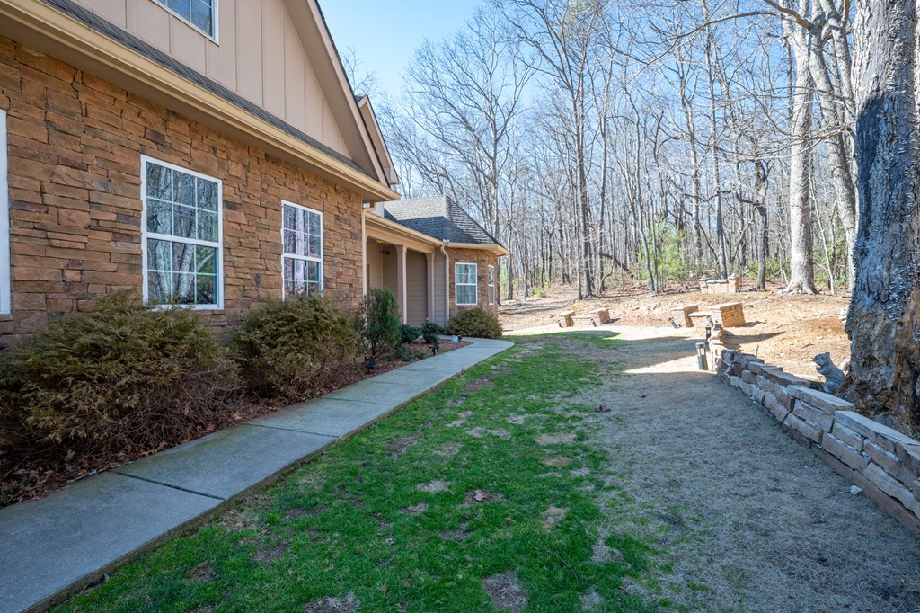3184 Saint Andrews Way Property Photo 8