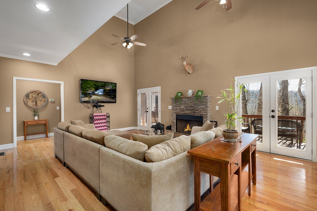 3184 Saint Andrews Way Property Photo 29