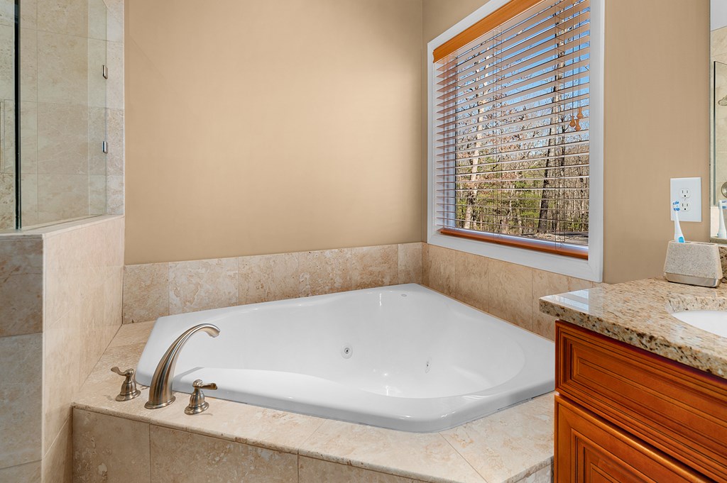 3184 Saint Andrews Way Property Photo 40