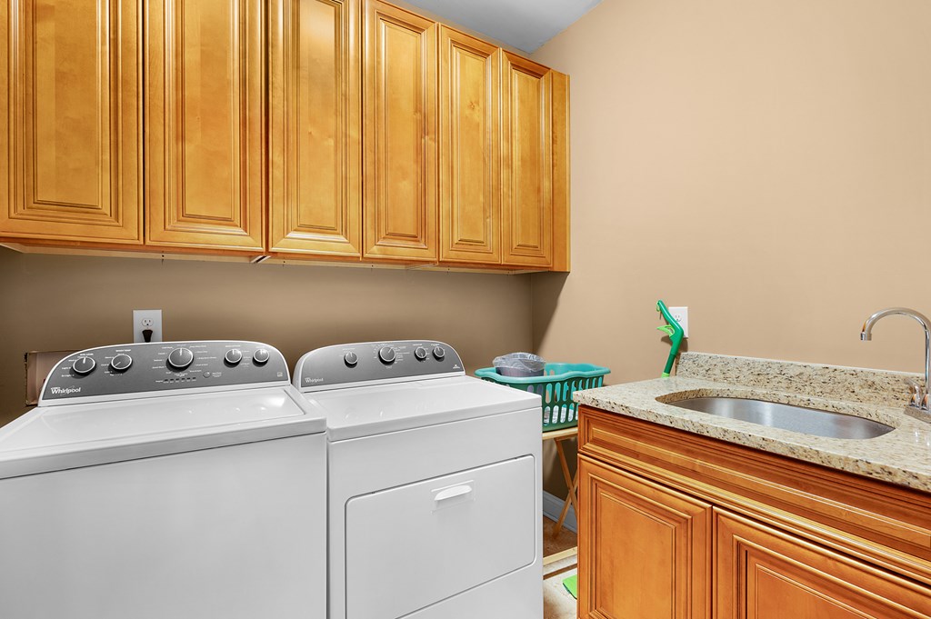 3184 Saint Andrews Way Property Photo 42