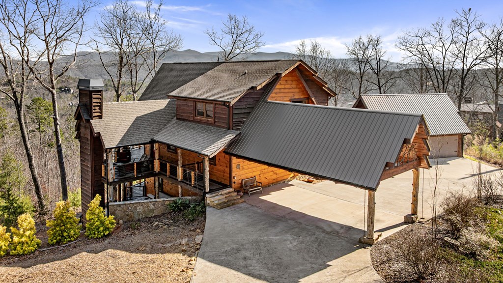 530 Century Lane Property Photo 3