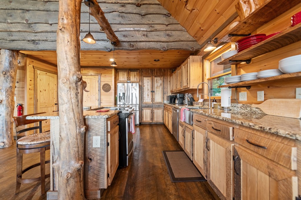 530 Century Lane Property Photo 15