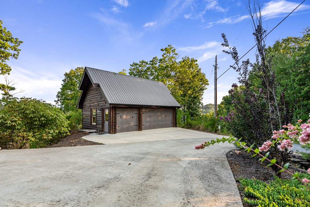 530 Century Lane Property Photo 40