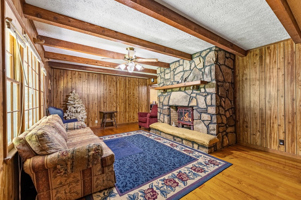 788 Lake Forest Drive Property Photo 14