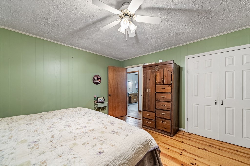788 Lake Forest Drive Property Photo 21