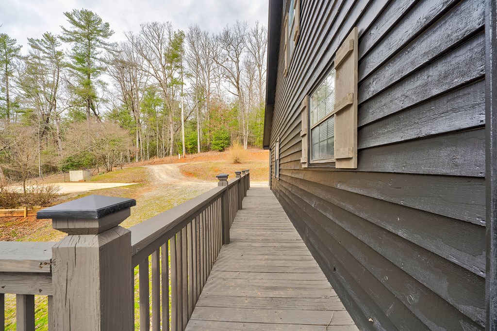 146 Bentwood Lane Property Photo 29