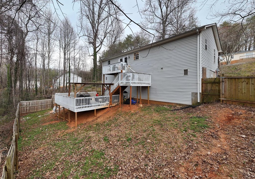 435 Pine Crest Circle Property Photo 6