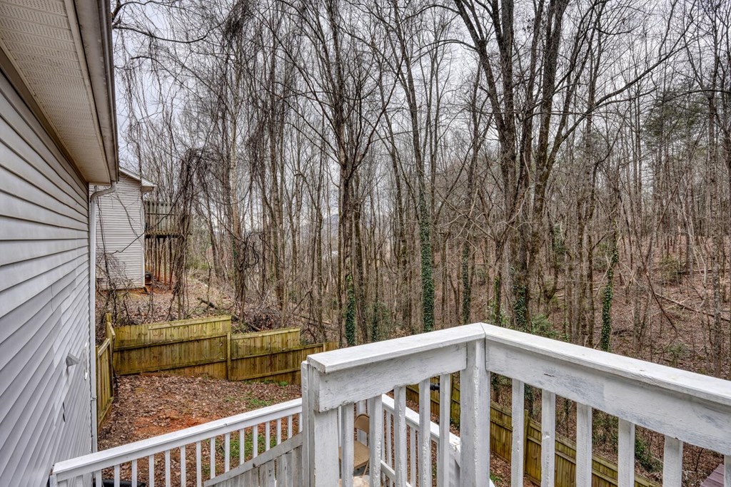 435 Pine Crest Circle Property Photo 17