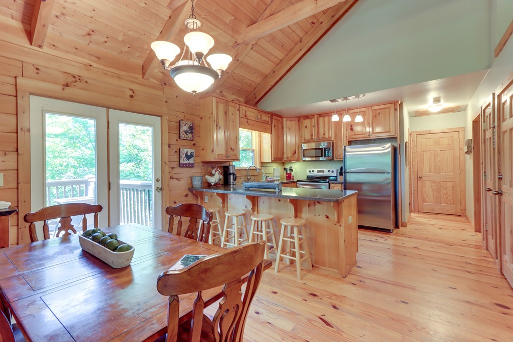 223 Novena Court Property Photo 9