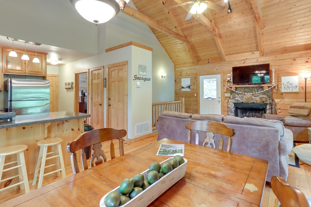 223 Novena Court Property Photo 21