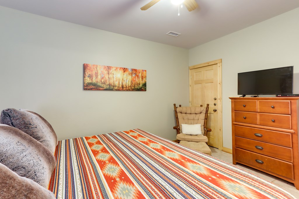 223 Novena Court Property Photo 23