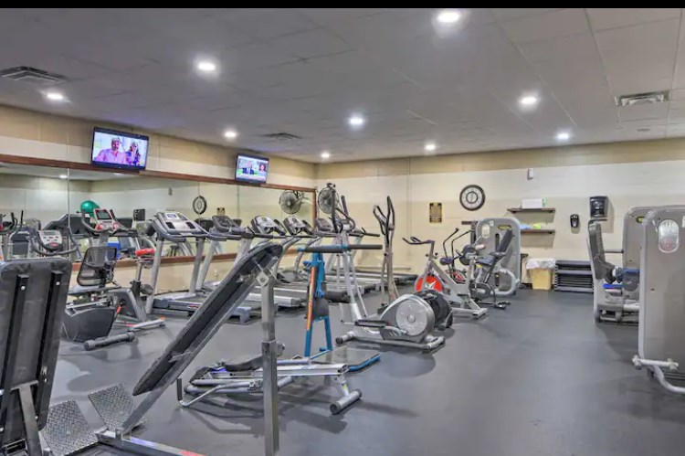 223 Novena Court Property Photo 33