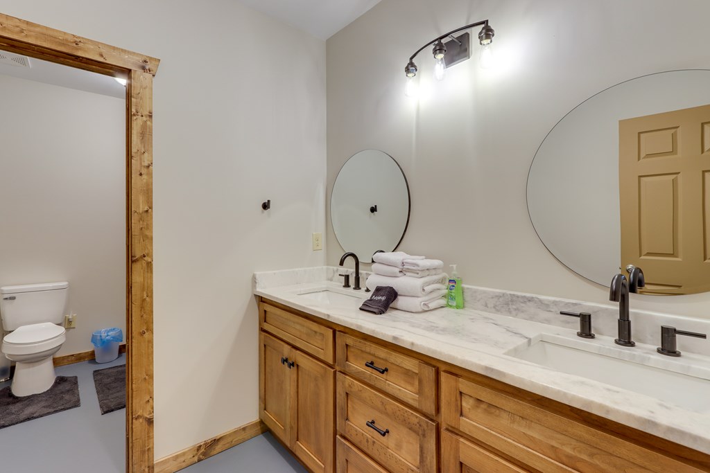 487 Hillsdale Drive Property Photo 30