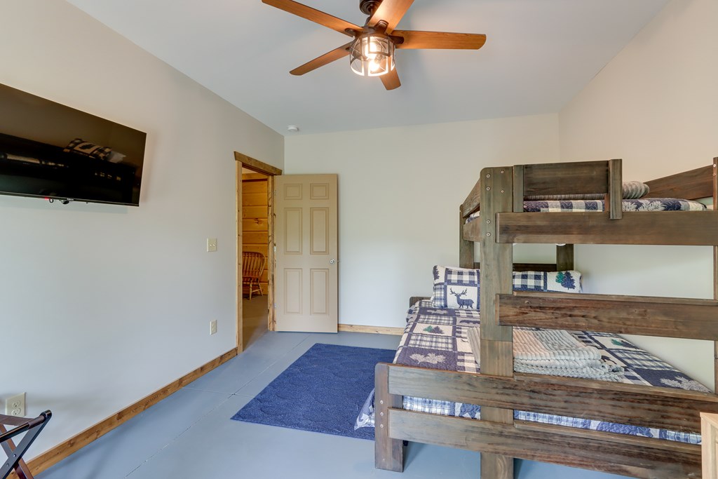 487 Hillsdale Drive Property Photo 35
