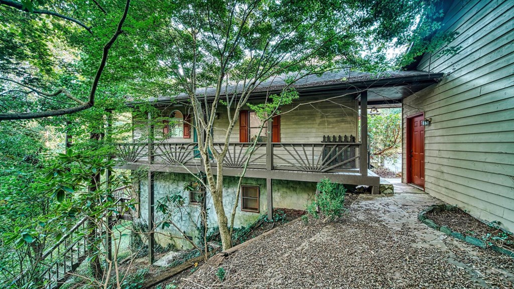 822 Mining Gap Trail Property Photo 11