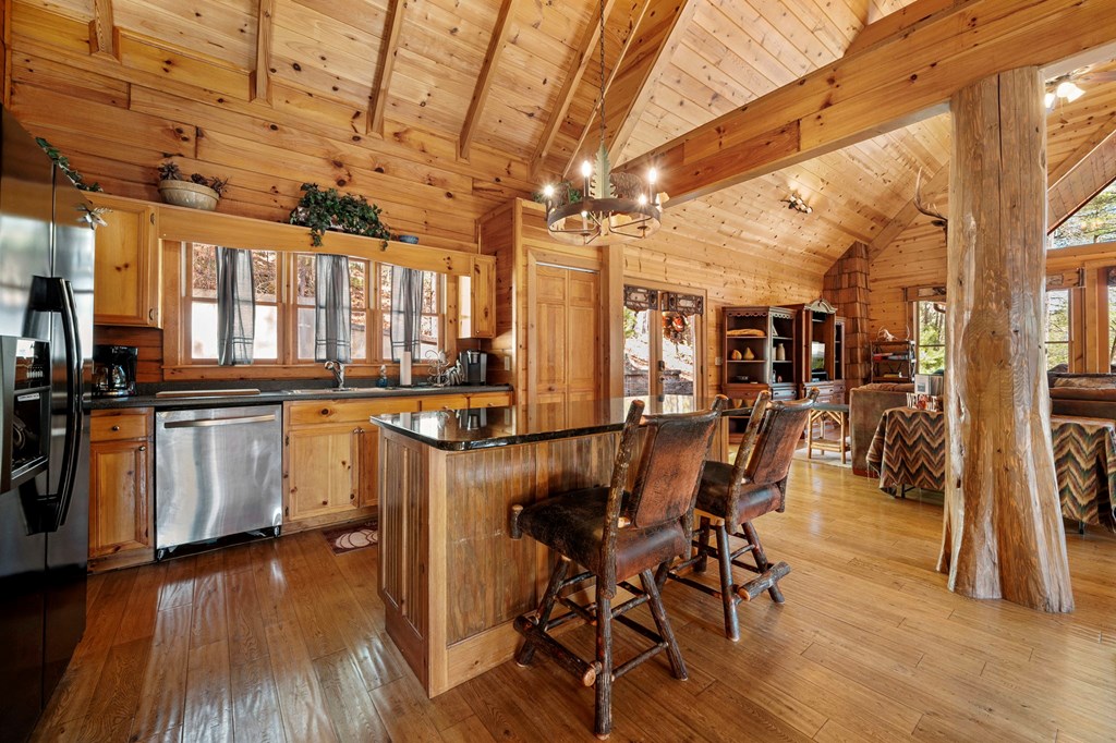 140 Tall Timber Lane Property Photo 3