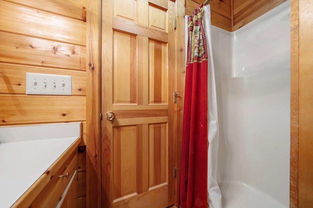 140 Tall Timber Lane Property Photo 45