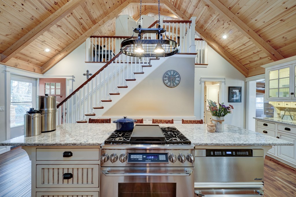 59 Treetop Lane Property Photo 15