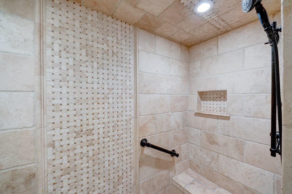 59 Treetop Lane Property Photo 18