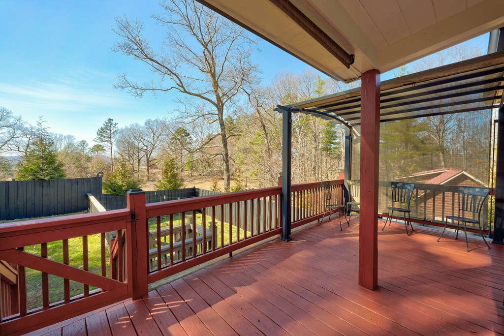 59 Treetop Lane Property Photo 26