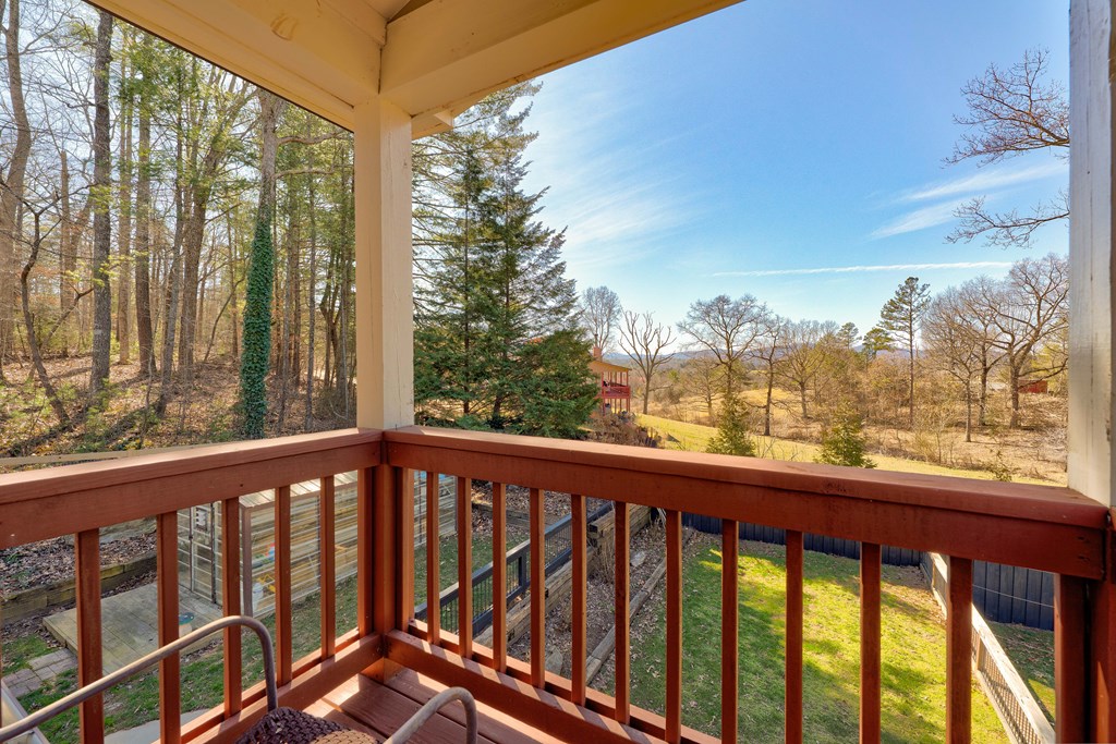 59 Treetop Lane Property Photo 29