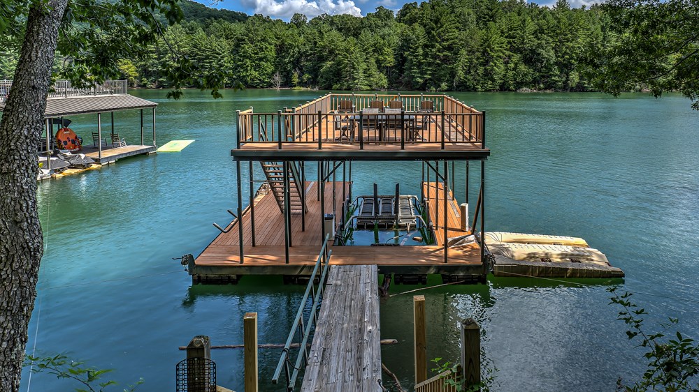 670 Magnolia Drive Property Photo 2