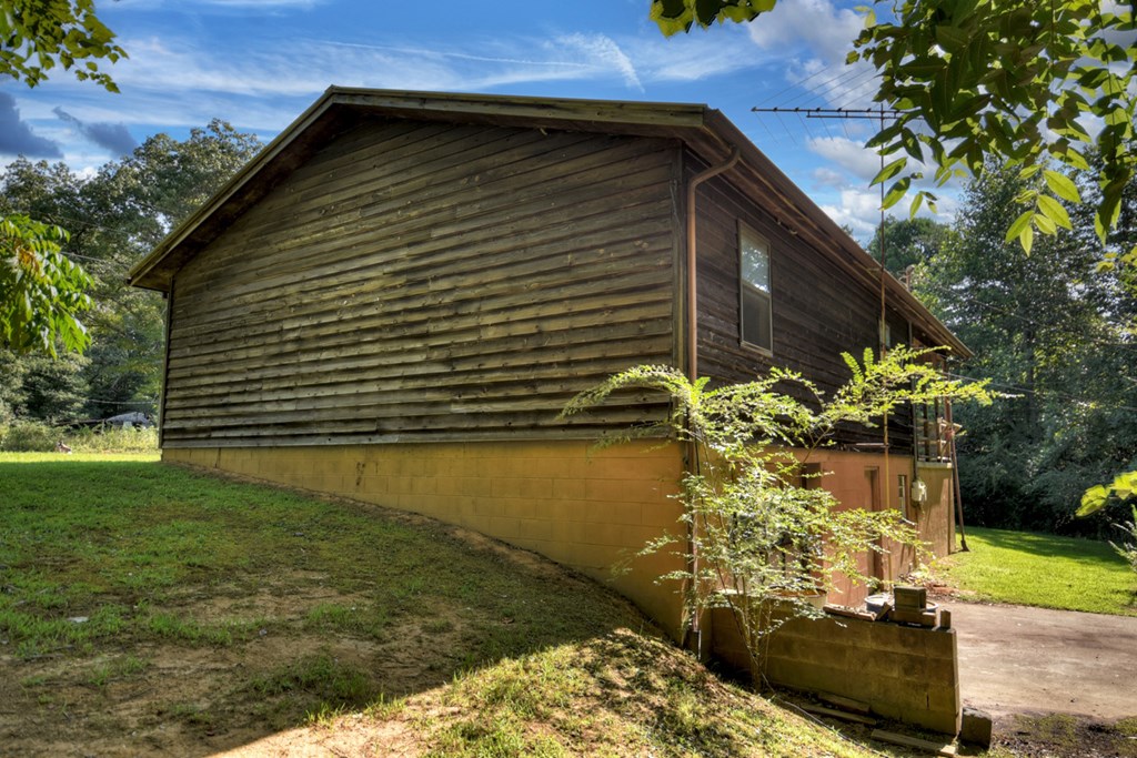 569 Number 20 Mine Road Property Photo 10