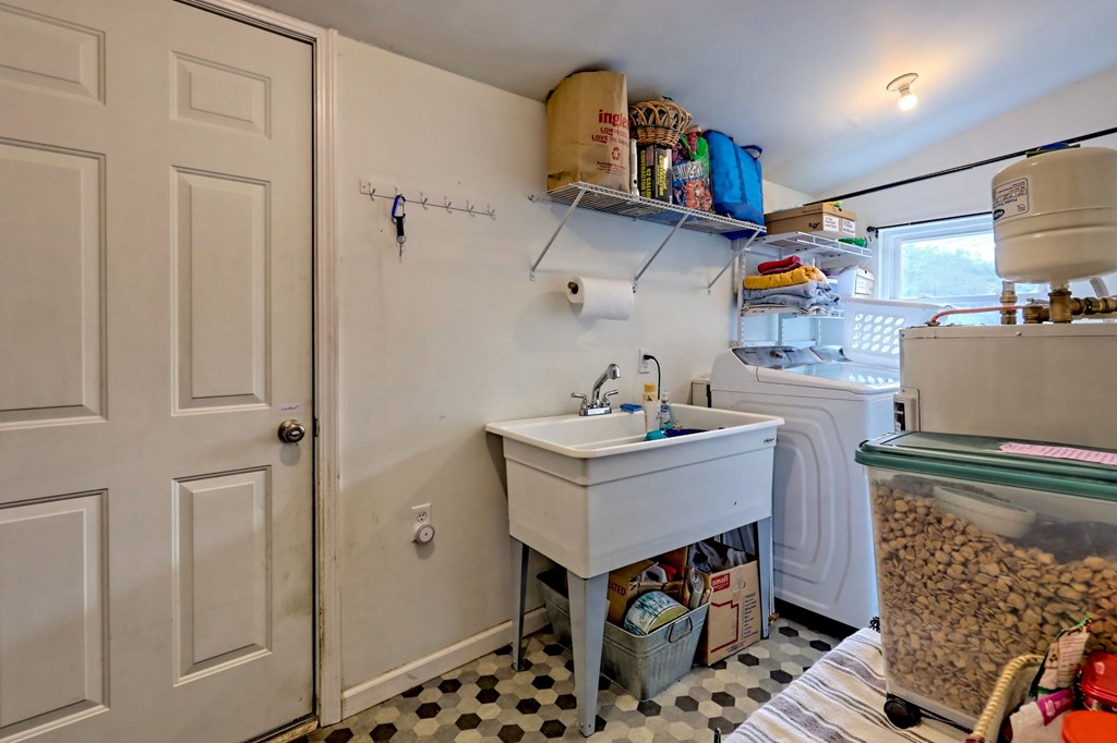 59 Lowell Street Property Photo 32