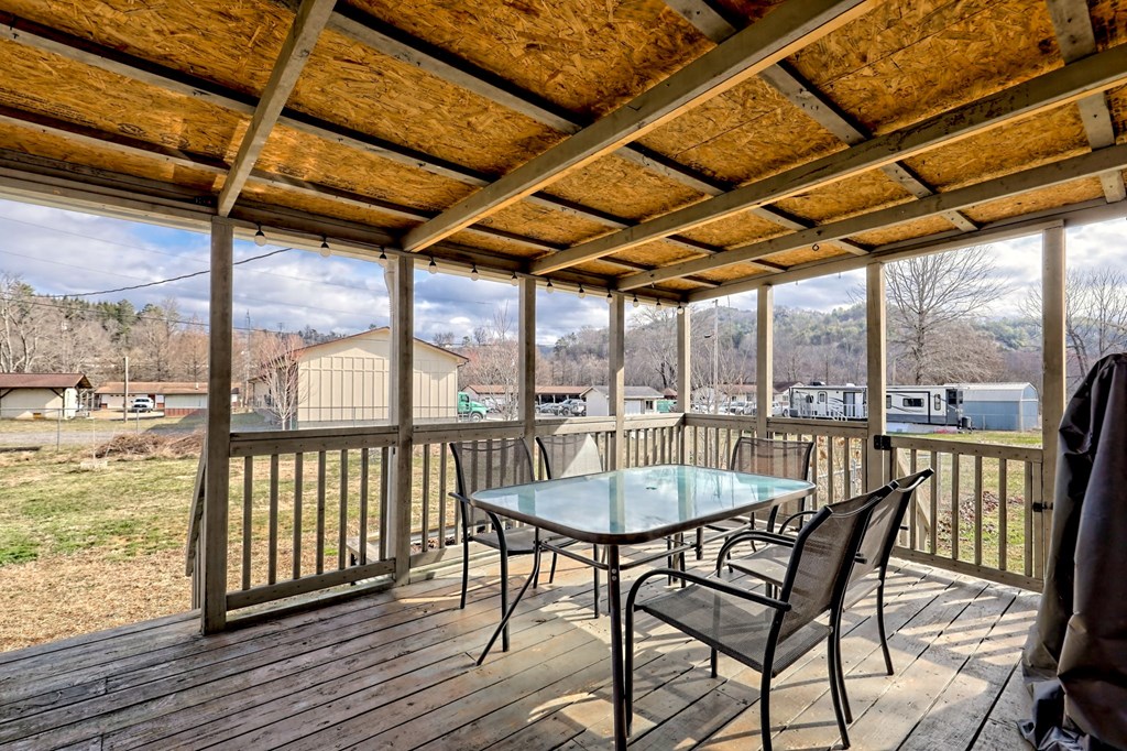 59 Lowell Street Property Photo 34