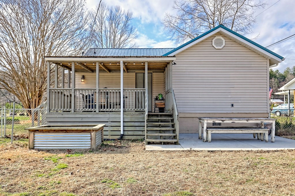 59 Lowell Street Property Photo 37