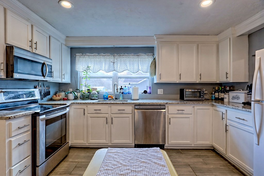 59 Lowell Street Property Photo 52