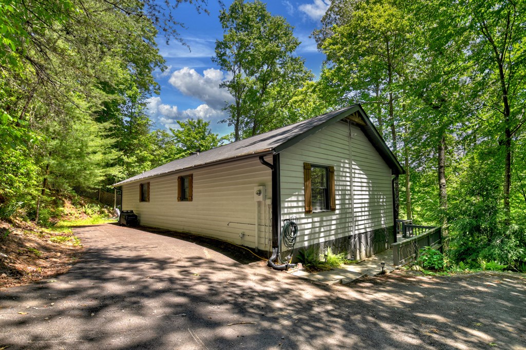 92 Cherry Lake Drive Property Photo 42